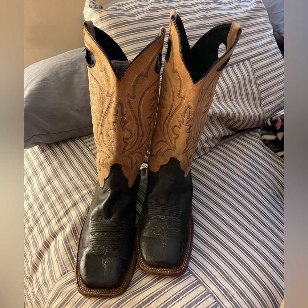 Tan/black leather Justin Boots